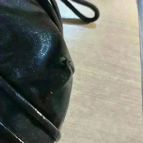 Coach “Daisy” Liquid Gloss Black Patent Leather Bag - Picture 8 of 12